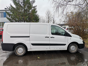 Прокат автомобилей (2 фото из 3)