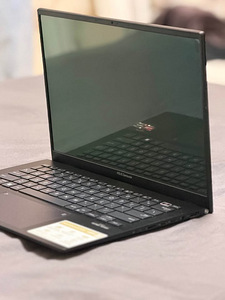 ASUS ZenBook 14 OLED (1 foto / 7)