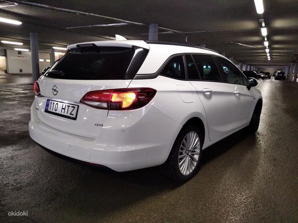 Opel Astra Sports Tourer 1.6 CDTi 70 кВт (фото #4)