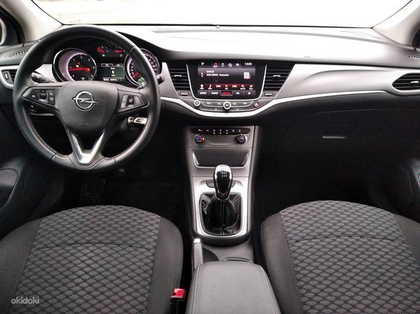 Opel Astra Sports Tourer 1.6 CDTi 70 кВт (фото #5)