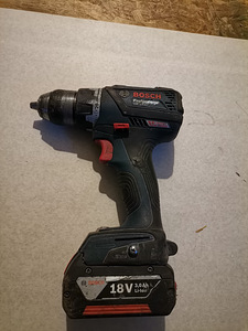 Bosch gsr 18v ec (1 foto / 3)
