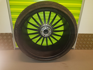 22" 5x112 valuveljed+rehvid musta värvi 2x295/30 ja 2x255/35 (3 foto / 8)