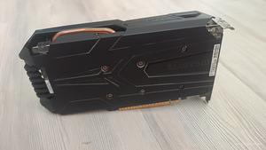 Gigabyte WindForce II GTX 1050 2GB OC (2 foto / 3)