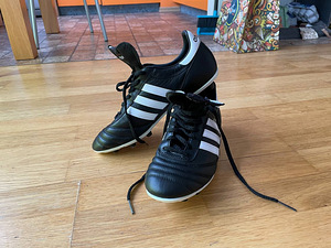 Adidas Copa Mundial jalgpallisaapad (4 foto / 4)