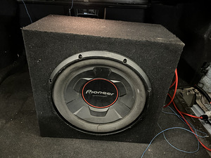 Продается сабвуфер Pioneer + усилитель и провода (2 фото из 4)
