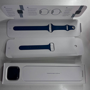 Apple Watch Series 7 GPS + 45 mm + Cellular (2 foto / 2)