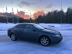 Honda Accord (1 foto / 15)