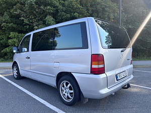 Mercedes-Benz Vito (4 foto / 12)