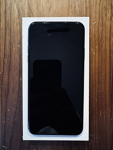 iPhone 11 Max Pro 64GB (Green) (2 foto / 4)