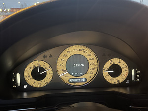 Mercedes w211 e 320 (11 foto / 12)