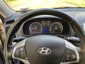 Hyundai i30 1.4 2011a (10 foto / 15)