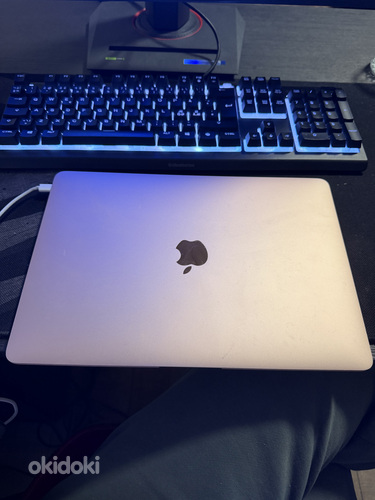 Macbook air 13inch 2020