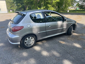 Peugeot 206 sport (5 foto / 6)