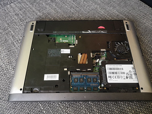 Dell Vostro 3460 i7-3612QM,8GB, 512 SSD, GeForce 1GB video (4 foto / 5)