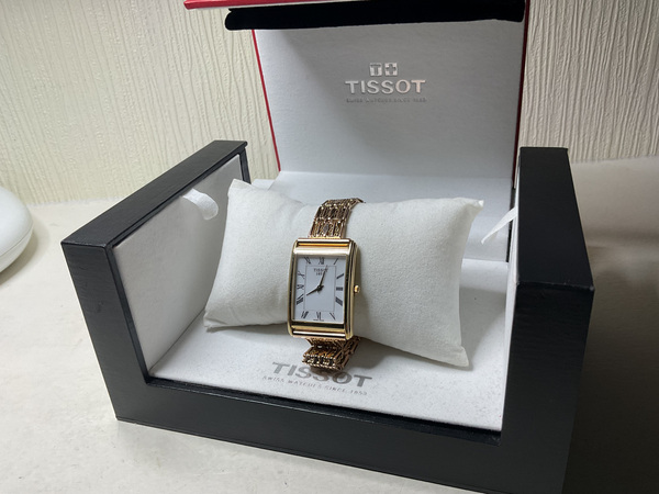 Золотые часы TISSOT,золотой браслет