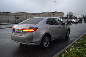 Toyota Corolla Active 2018 - 60 000km (4 foto / 13)