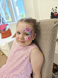 Näomaaling ja glitter tattoo (4 foto / 9)