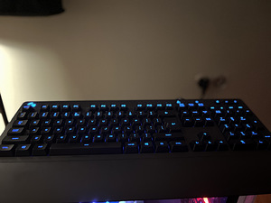Mänguarvuti+monitor+hiir+hiirematt+klaviatuur+kõrvaklapid (9 foto / 10)