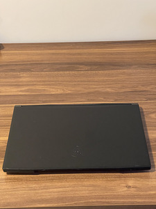 MSI Katana GF76 12UD i7-12700H RTX 3050 Ti (3 foto / 6)