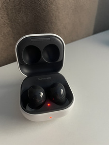Samsung buds (1 фото из 1)