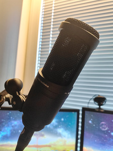 Audio Technica At2020 mikrofon + Proffesional XLR kaabel (1 foto / 2)