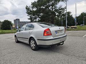 Skoda Octavia A5 1.9 TDI (4 foto / 11)