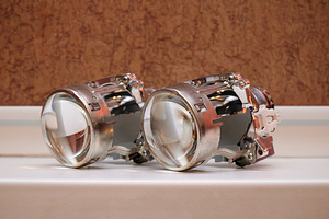 BMW 3 E46 98-05 bi-xenon projector kit Bosch/AL (1 foto / 5)