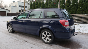 Opel Astra Station Wagon (5 foto / 10)