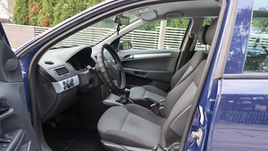 Opel Astra Station Wagon (6 foto / 10)