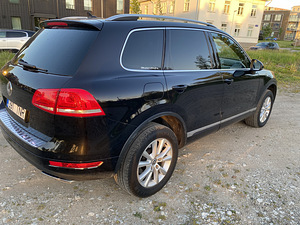 Volkswagen Touareg (4 foto / 15)