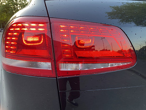 Volkswagen Touareg (14 foto / 15)