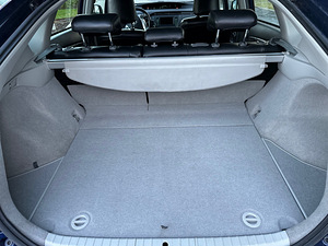 Toyota Prius 2010 (9 foto / 9)