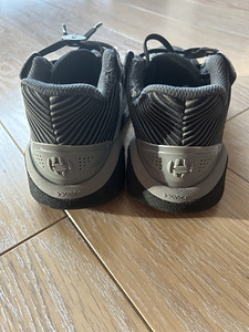 Adidas Basketball (4 foto / 8)