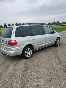Ford Galaxy (4 foto / 6)
