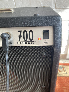 Fender 700 made in USA (4 foto / 10)