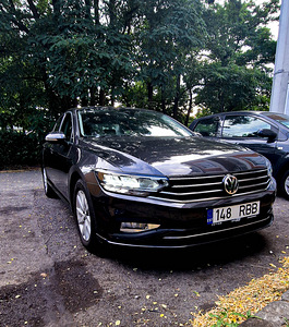 Volkswagen Passat Business (1 foto / 12)