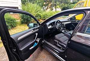 Volkswagen Passat Business (4 foto / 12)