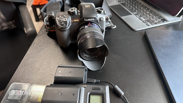 Полный комплект Panasonic Lumix DC-GH5