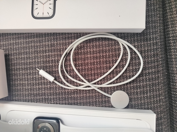 Apple Watch Series 7 LTE 45 мм (фото #4)