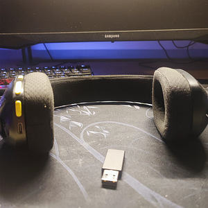 Наушники Logitech g435 (2 фото из 3)