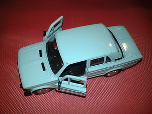 Auto-LADA-2106 (2 foto / 7)