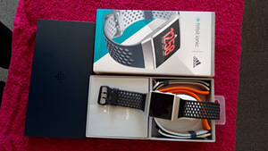 Uus FitBit Ionic Adidas edition nutikell (2 foto / 2)