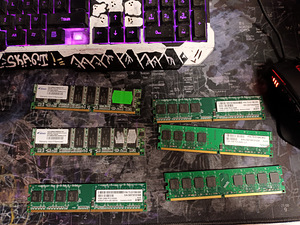 Продам (2x elixir 256MB , 2x AM1 1GB , 2x Apecer 1GB) (1 фото из 4)