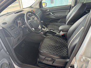 FORD KUGA (6 фото из 15)