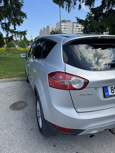 FORD KUGA (10 фото из 15)