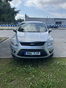 FORD KUGA (14 фото из 15)