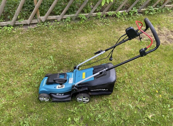 Электрическая Газонокосилка Makita