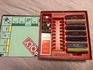 Monopoli kinnisvaraga kauplemise mäng (2 foto / 2)