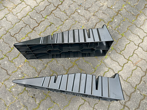 Plastikust autode ramp 2 tk. Haaberstis (2 foto / 2)