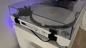 Vinüülplaadimängija Pioneer PLX-500 (2 foto / 4)